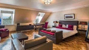 Free hotel booking service Room Bookers Direct partners with global travel company