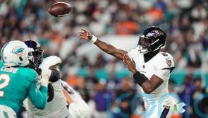 Lamar Jackson returns with four touchdown passes in Baltimore Ravens win