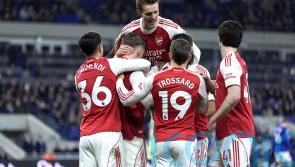 Arsenal win at Everton to make sure of Christmas number one spot