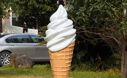 Gardaí investigating theft of giant ice-cream cone whipped from outside shop in dawn raid