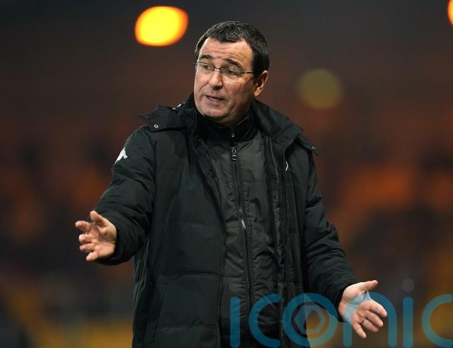 &lsquo;Age of the squad&rsquo; a worry for Burton boss Gary Bowyer after Crawley draw