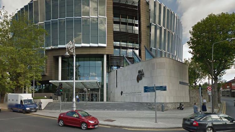 Limerick man who claims he was extorted into giving a detective garda &euro;20,000 in exchange for a tip-off about a raid on his car dealership, told gardai he did not tell GSOC