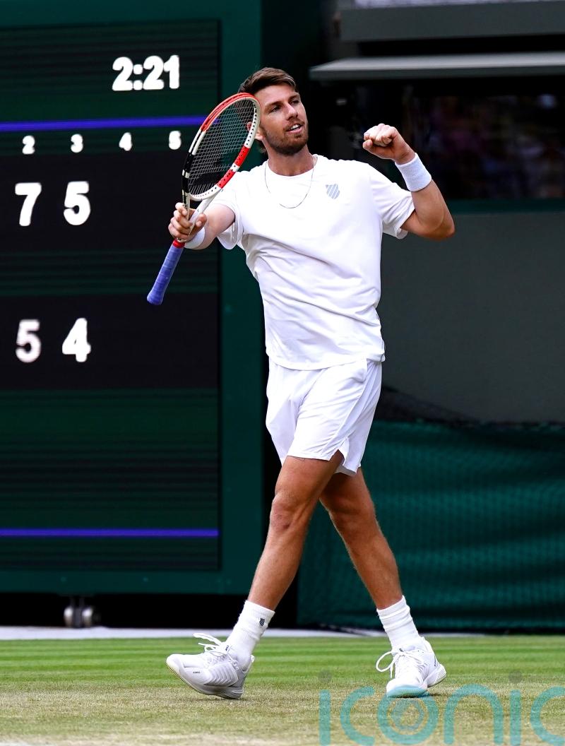 Cameron Norrie reaches first grand slam quarter-final with straight-sets win