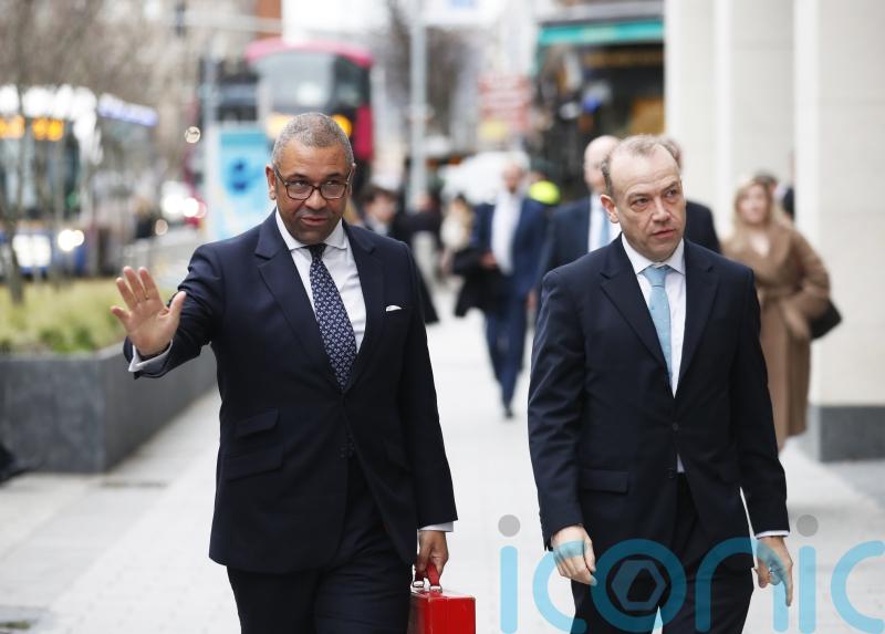 Sinn Fein ‘were not excluded’ from meeting with Foreign Secretary