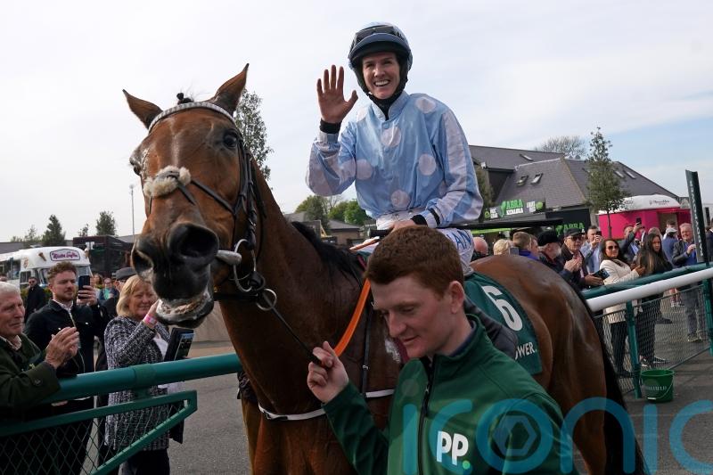 Honeysuckle to have Mares’ Hurdle swansong at Cheltenham