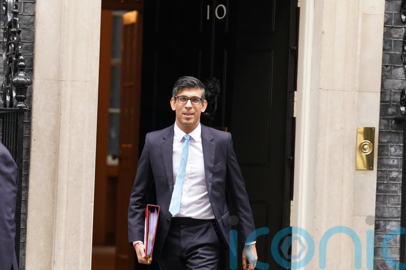 No 10 raises prospect of protocol breakthrough as PM holds ‘final talks’ with EU