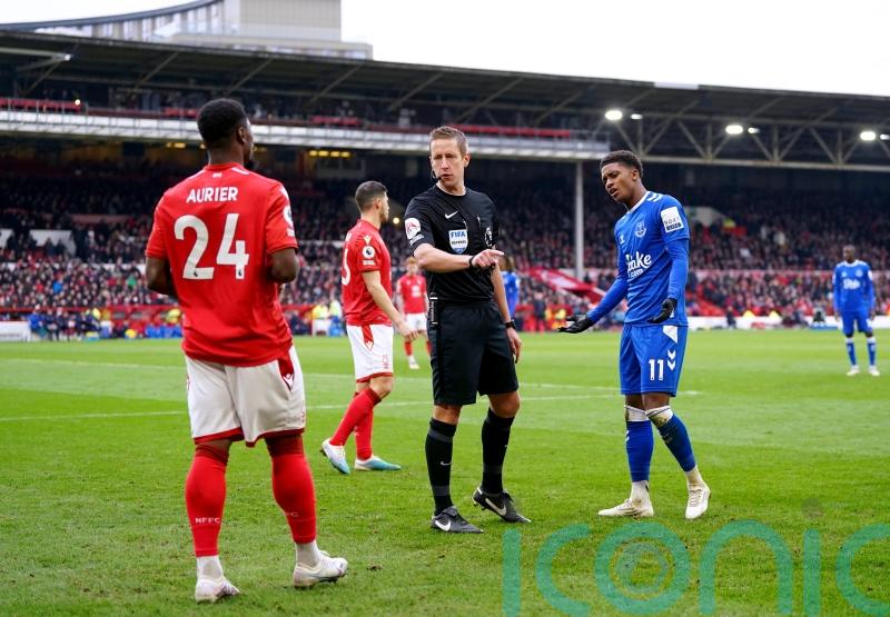 Steve Cooper and Sean Dyche criticise John Brooks’ refereeing display after draw