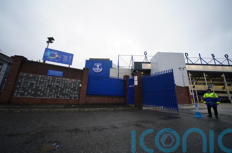 Everton invite teenage Australian fan to training ground after derby trip ruined