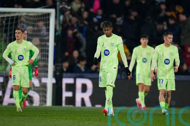 Barcelona stumble again as lowly Getafe grab point