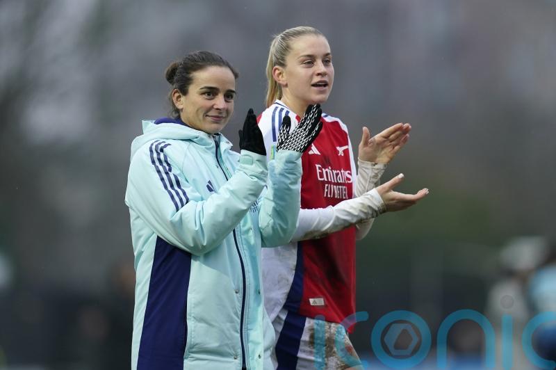 Alessia Russo backs Renee Slegers to lead Arsenal to trophies