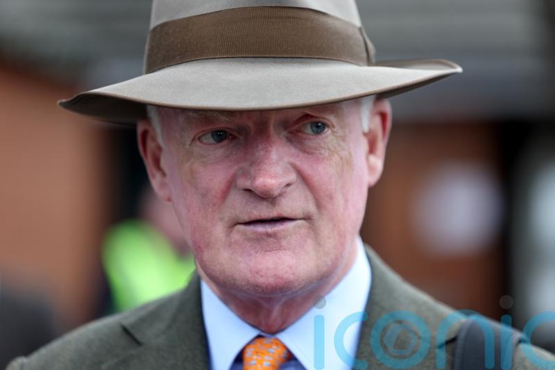 Perth double sees Mullins make inroads into title lead of Skelton