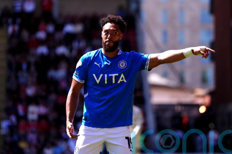 Stockport beat Wycombe to make it two wins from two