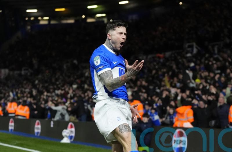 Late Lyndon Dykes goal gives Birmingham victory over Swansea