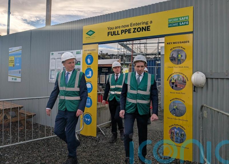 Government says 300,000 home target a &lsquo;realistic&rsquo; minimum