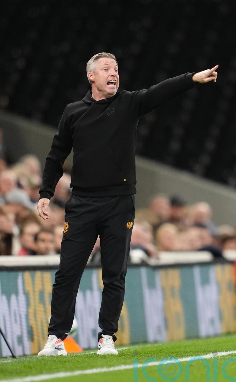 Neil Harris rues late ‘sucker punch’ as Chesterfield deny Cambridge