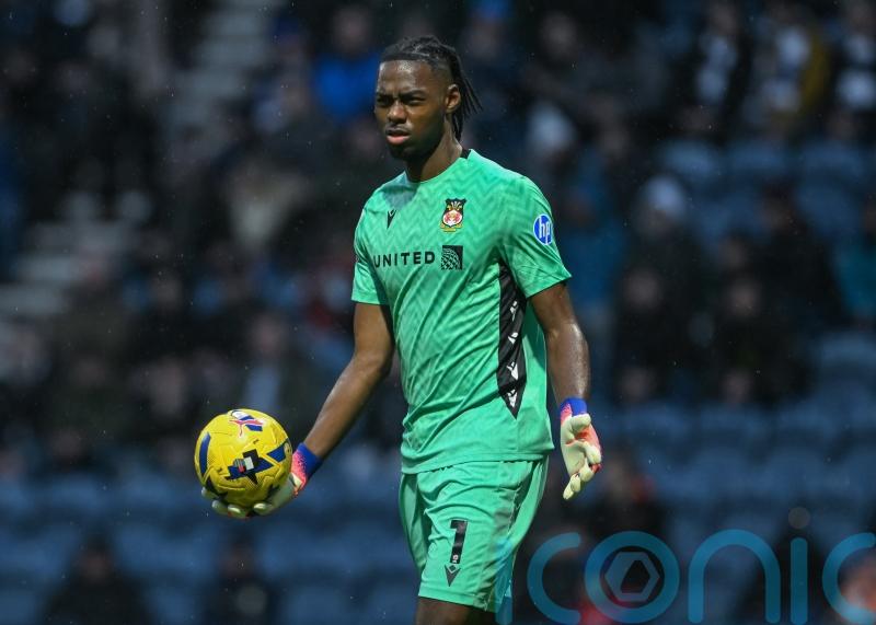 Phil Parkinson defends &lsquo;colossus&rsquo; Arthur Okonkwo after Wrexham lose at Swansea