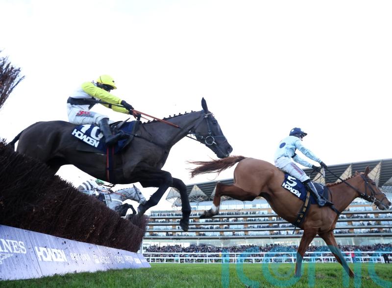 Cave digs Deep to claim Ascot Silver Cup