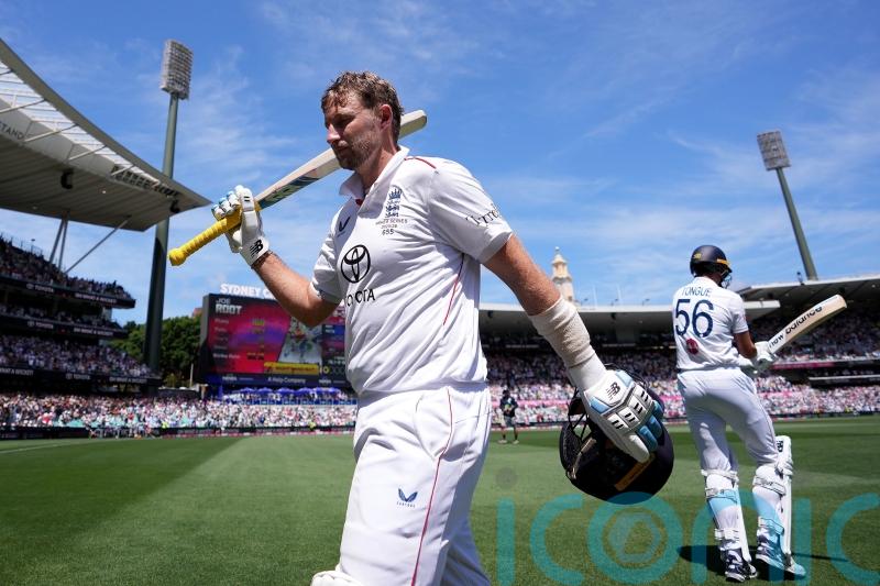 Joe Root&rsquo;s 160 puts England in charge before Travis Head hits back for Australia