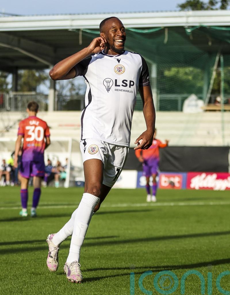 Nicke Kabamba&rsquo;s late winner sees leaders Bromley beat Swindon